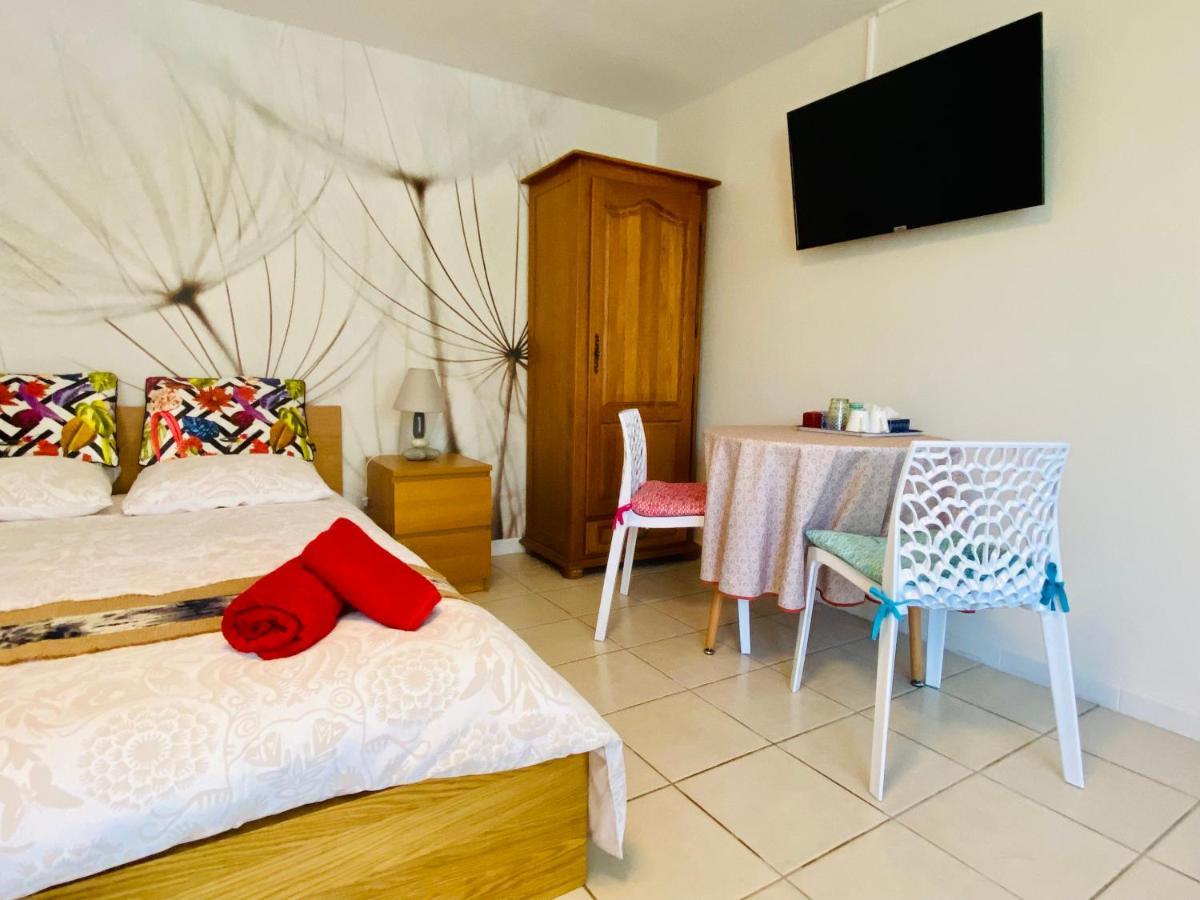 Mas Des Tournevents Bed & Breakfast Lezignan-Corbieres Bagian luar foto